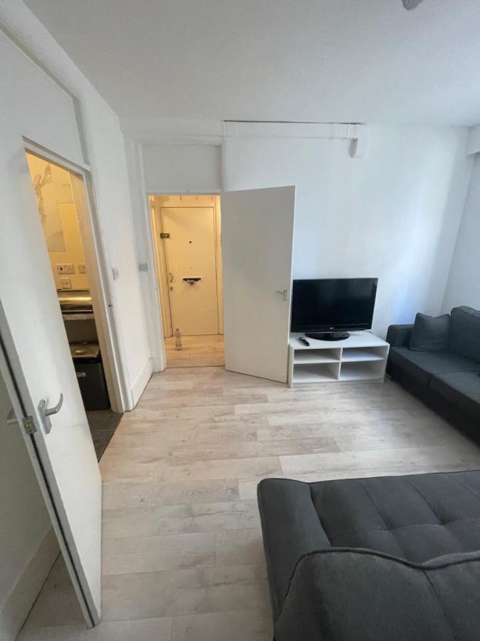 Miles Building Apartment Лондон Екстериор снимка