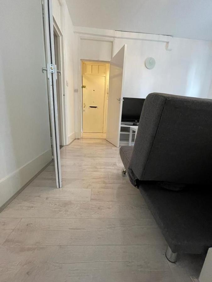 Miles Building Apartment Лондон Екстериор снимка