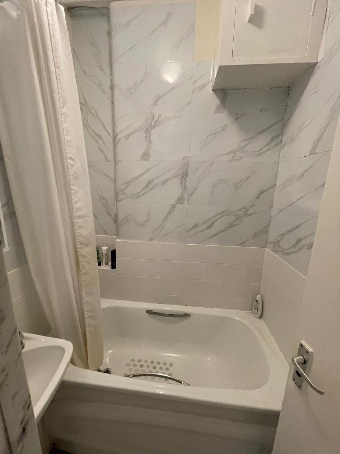 Miles Building Apartment Лондон Екстериор снимка