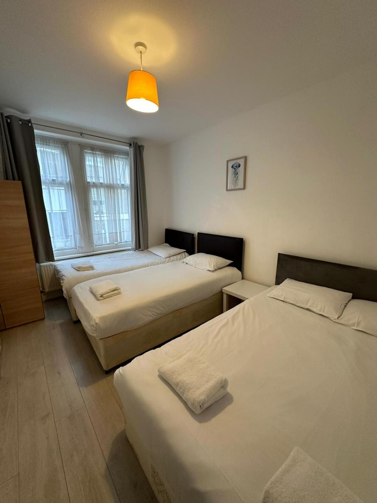 Miles Building Apartment Лондон Екстериор снимка